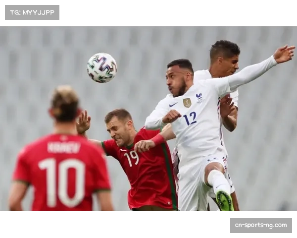 弗赖堡门将屡献神扑为球队保住多场平局